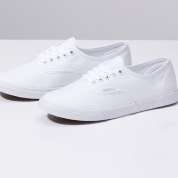 Vans Shoes - Vans - true white, authentic lo pro